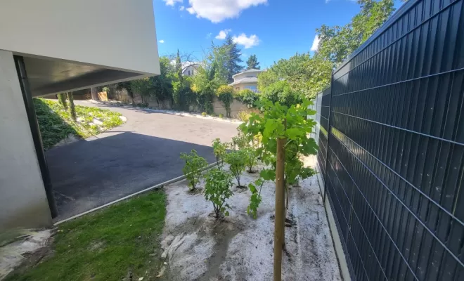 Un aménagement extérieur sur mesure pour sublimer une piscine, Cournon-d'Auvergne, Instinct Naturel